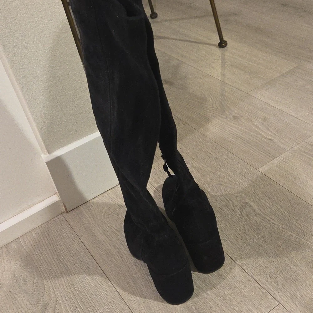 Stuart Weitzman Black Suede Boots